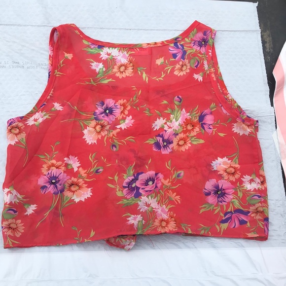 Blouse/ price can be changed - Picture 2 of 2